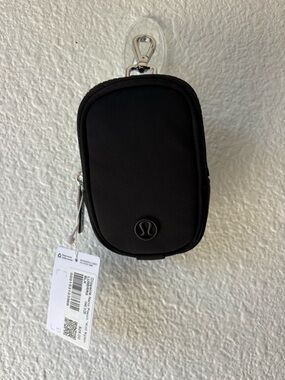 Lululemon Clippable Nano Pouch Black Clip-On Accessory